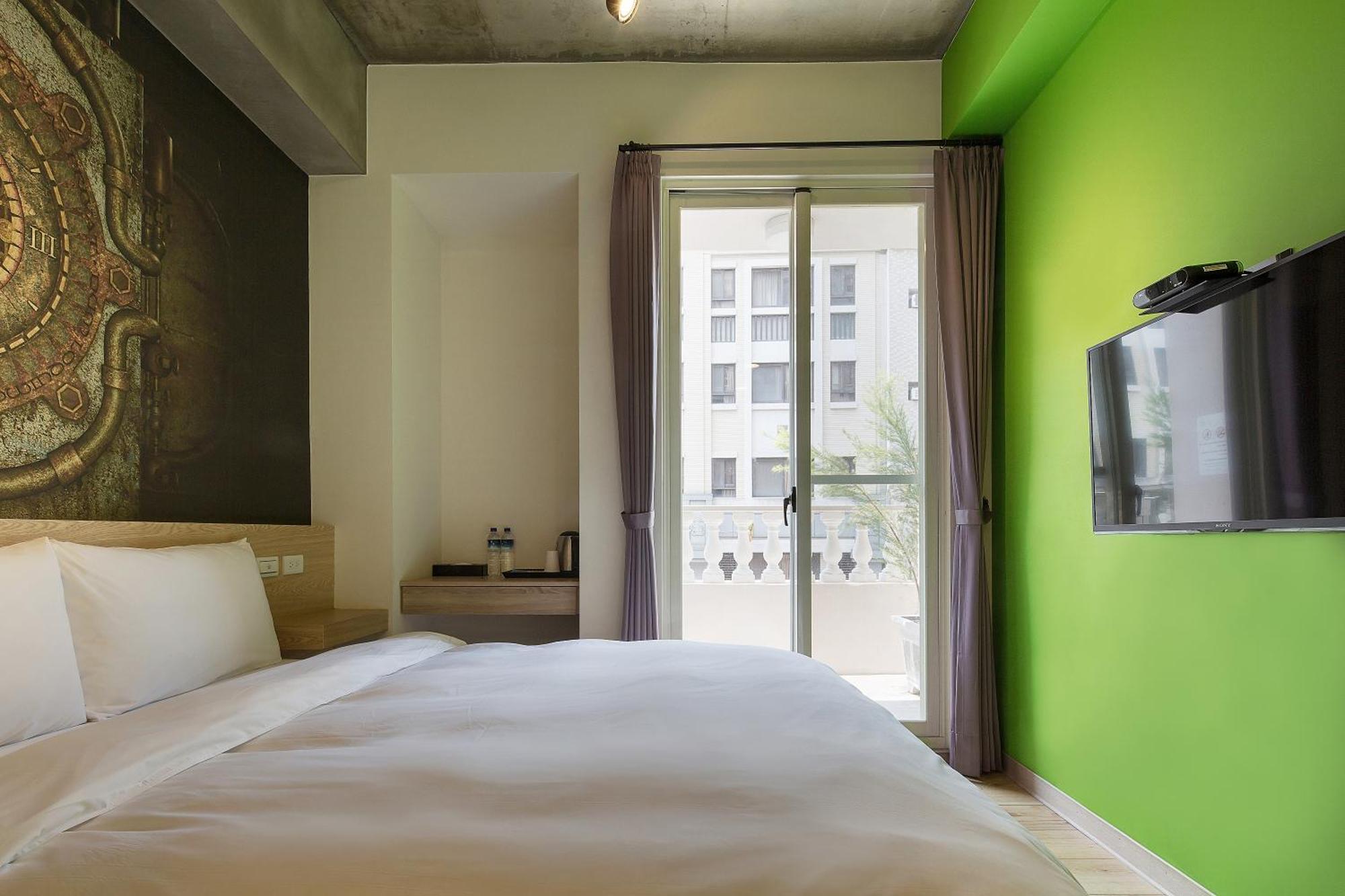 Check Inn Express Taichung Yizhong Extérieur photo