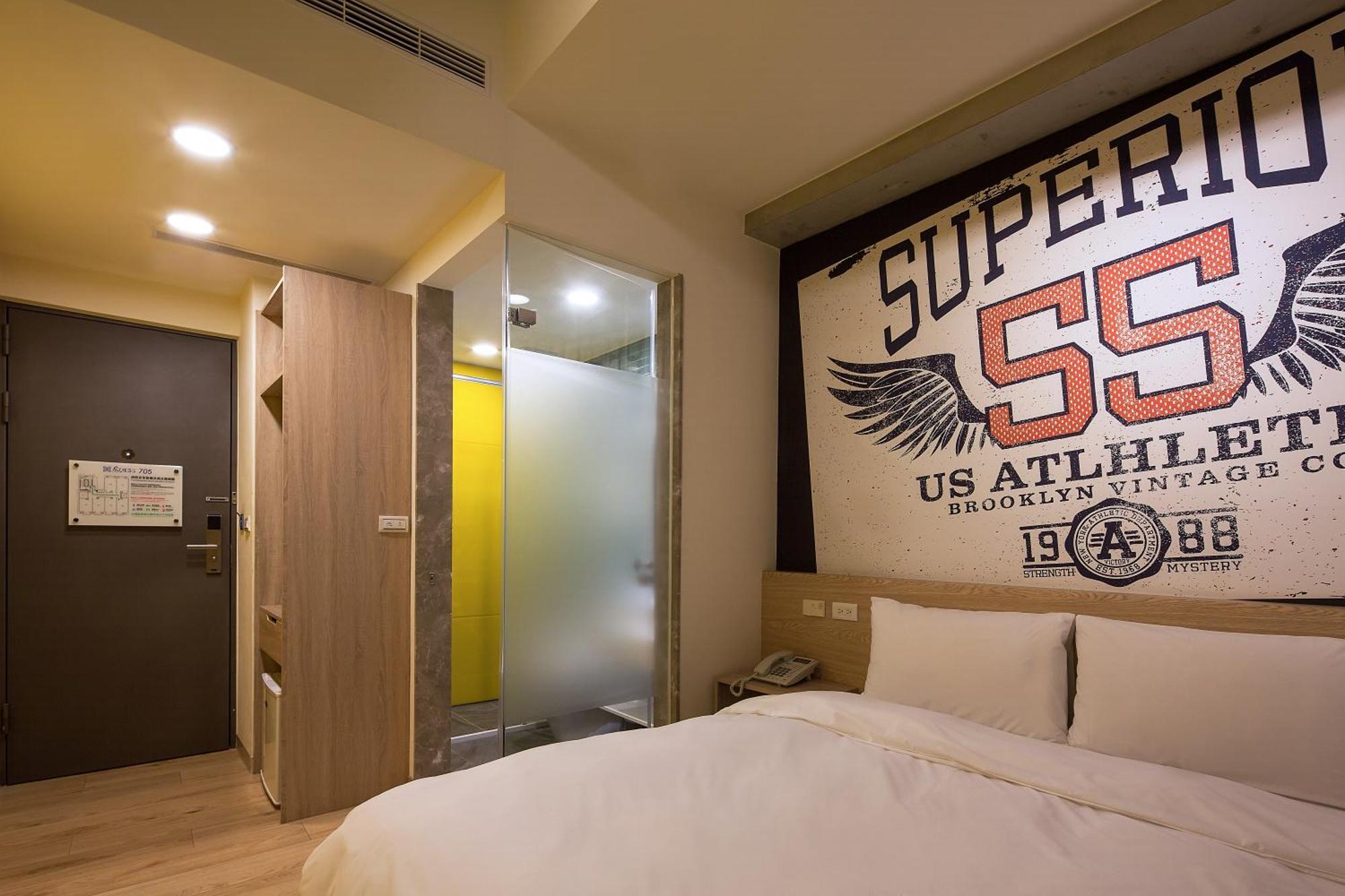 Check Inn Express Taichung Yizhong Extérieur photo