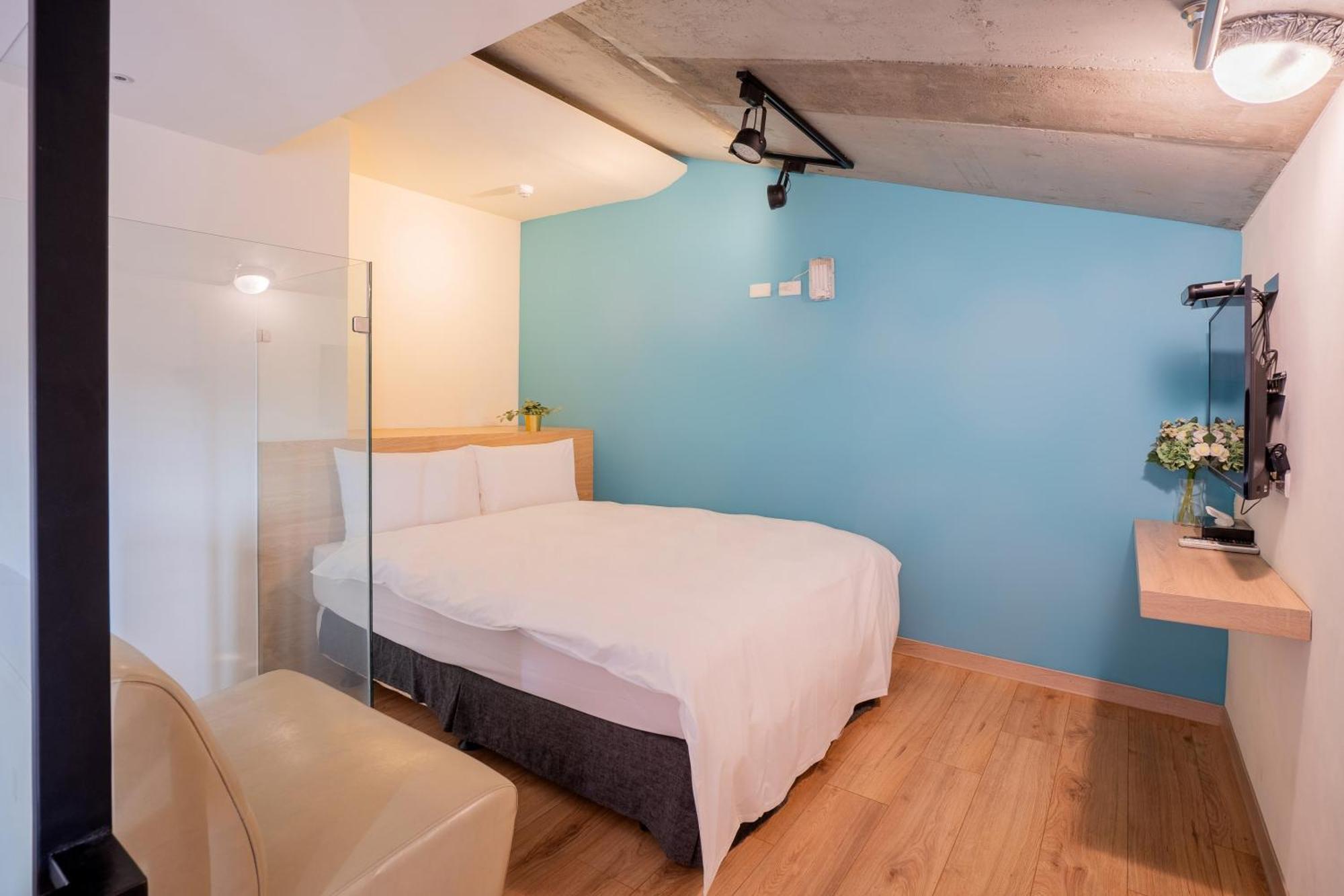 Check Inn Express Taichung Yizhong Extérieur photo