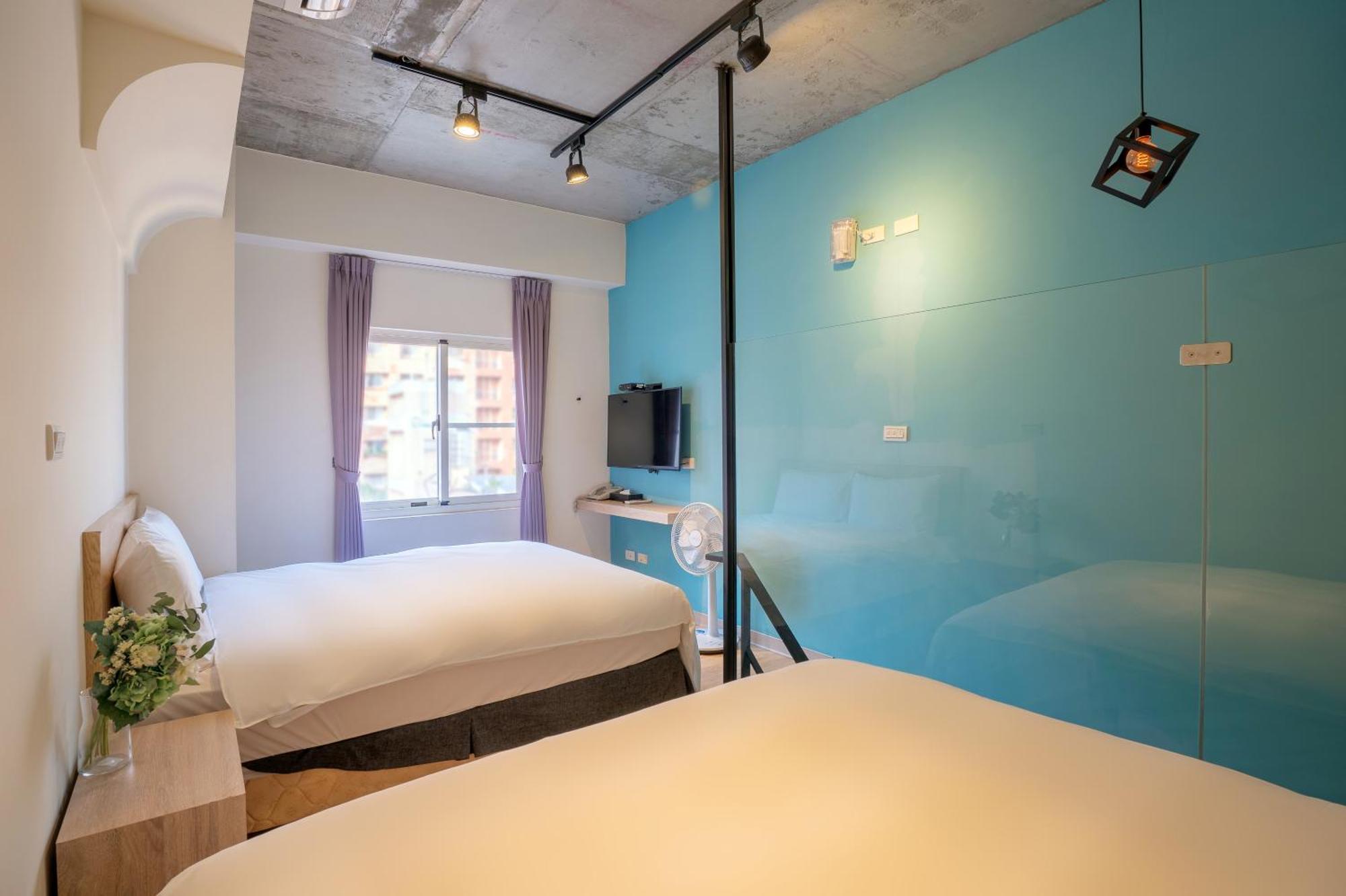 Check Inn Express Taichung Yizhong Extérieur photo
