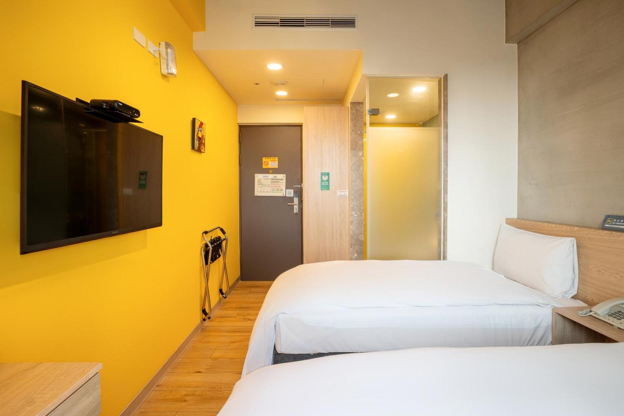 Check Inn Express Taichung Yizhong Extérieur photo